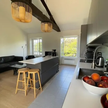 Charming 80m Near The Old Port! *